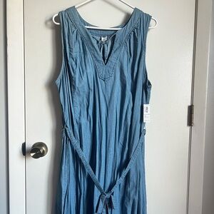Brand New With Tags! Old Navy Chambray Sleeveless Dress!